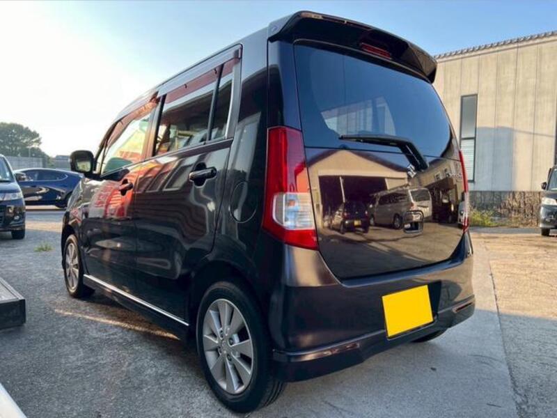 WAGON R