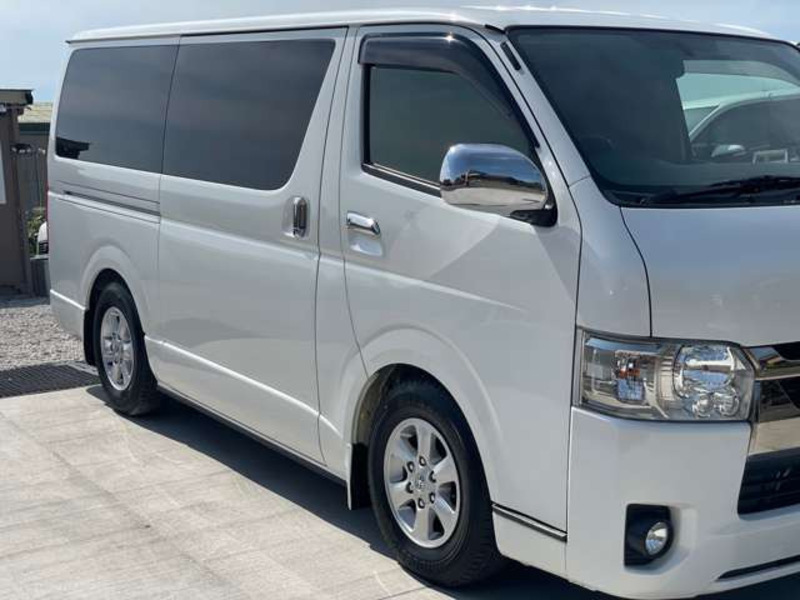 HIACE VAN