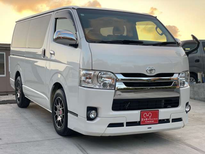 HIACE VAN