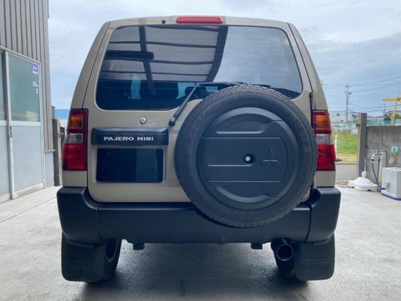 PAJERO MINI
