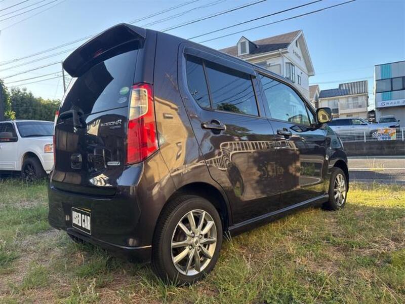 WAGON R