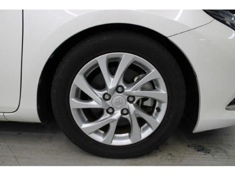 AURIS HYBRID