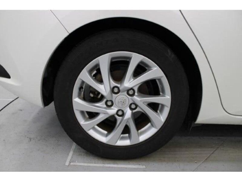 AURIS HYBRID