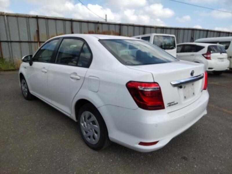 COROLLA AXIO