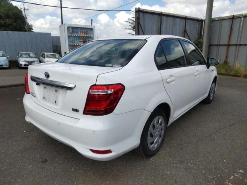 COROLLA AXIO