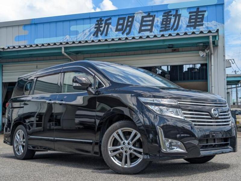 NISSAN ELGRAND