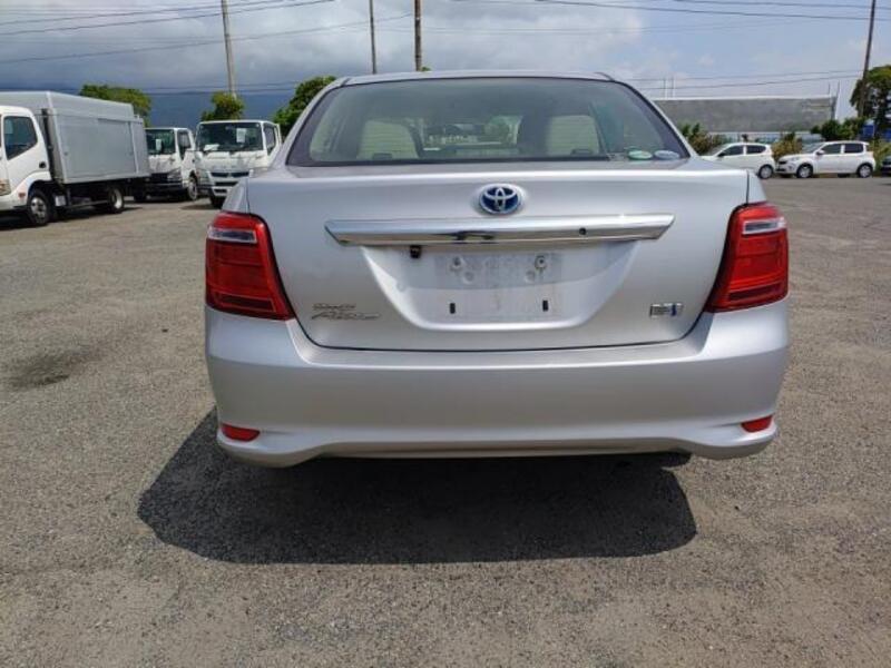 COROLLA AXIO