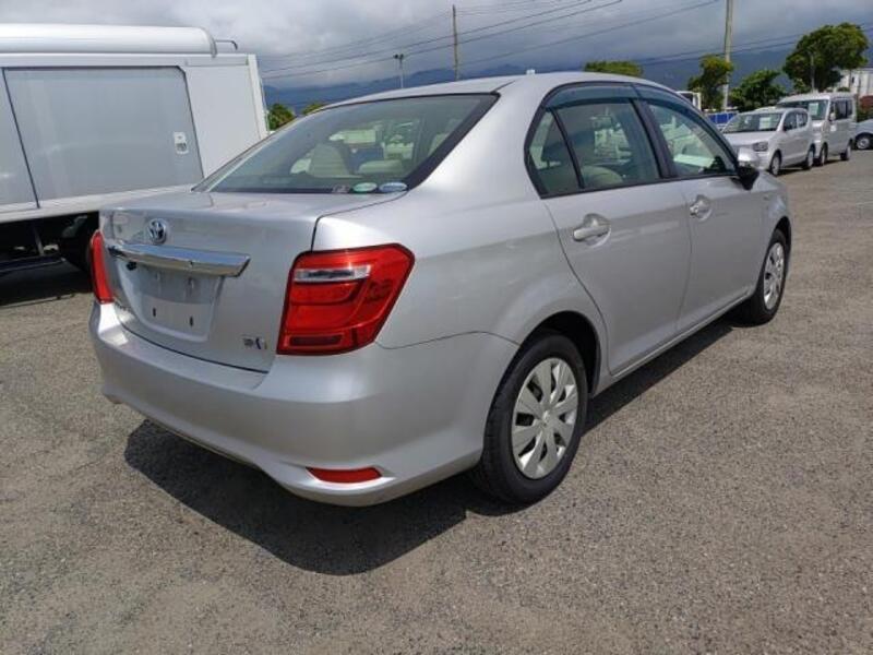 COROLLA AXIO