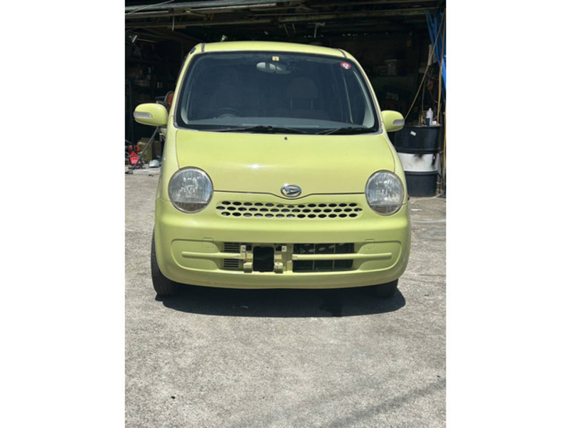 DAIHATSU MOVE LATTE