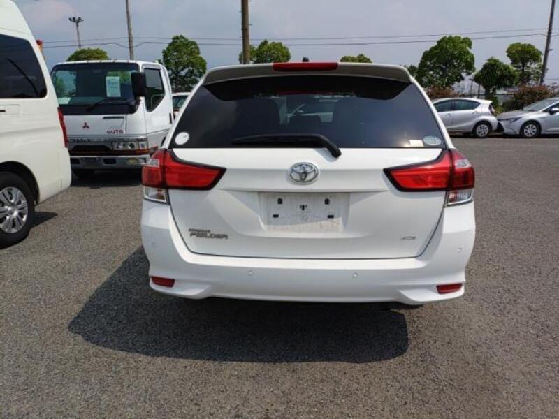 COROLLA FIELDER