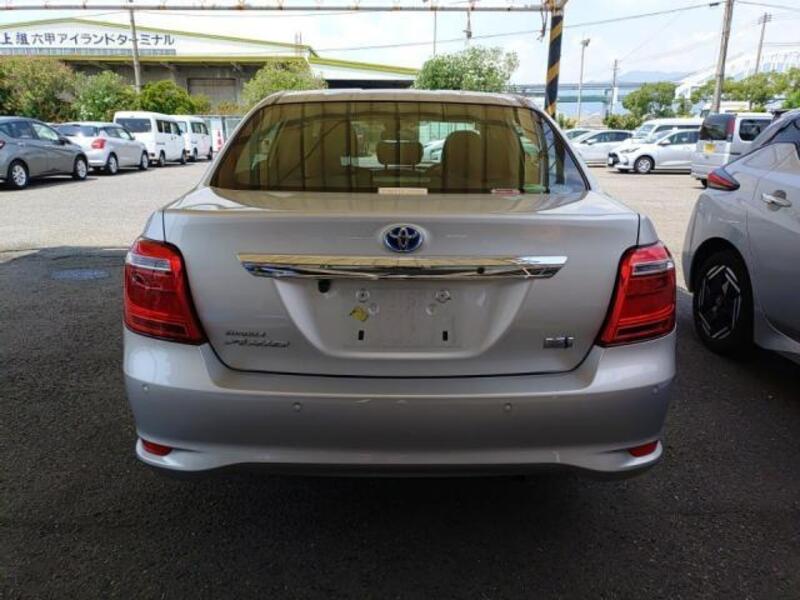 COROLLA AXIO
