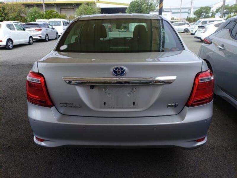 COROLLA AXIO