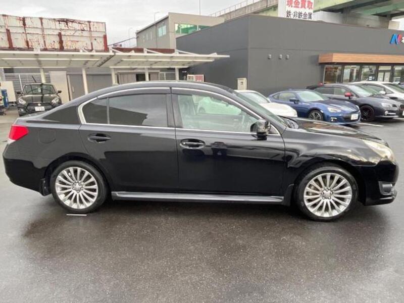 LEGACY B4
