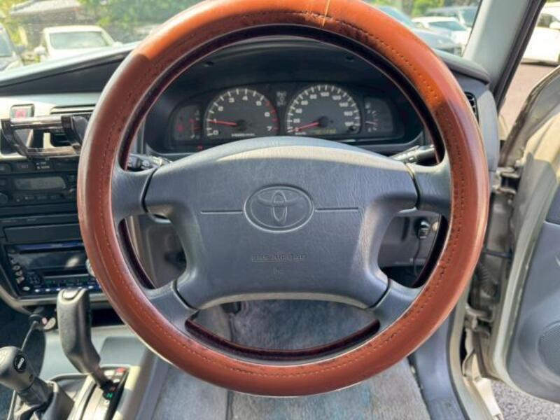 HILUX SURF