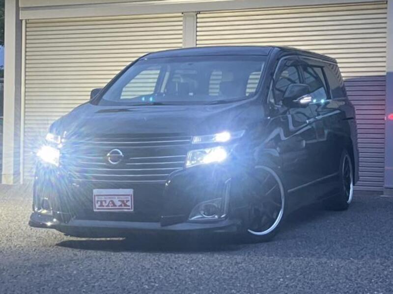 NISSAN ELGRAND