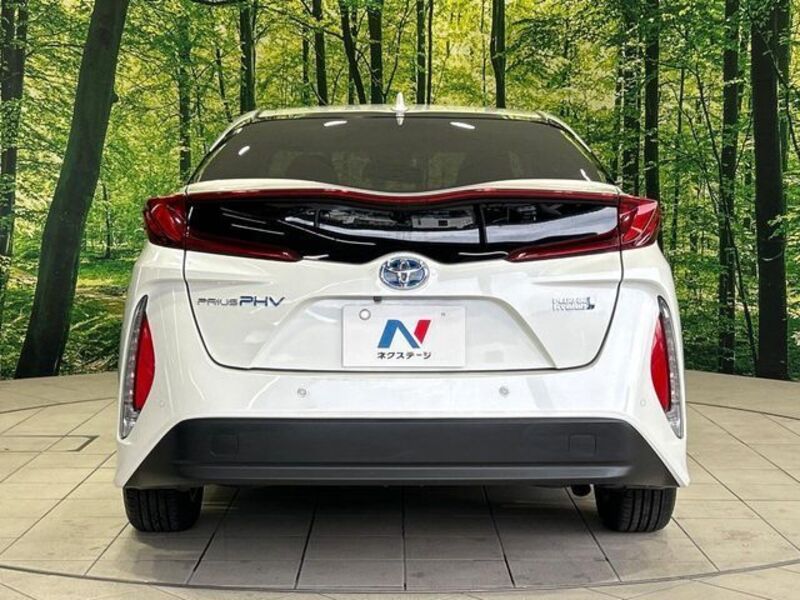 PRIUS PHV