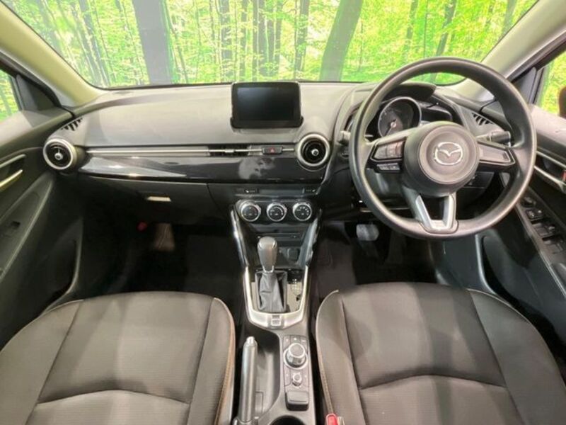 MAZDA2