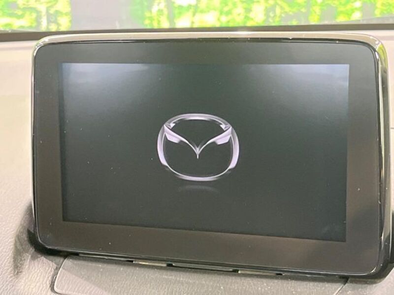 MAZDA2
