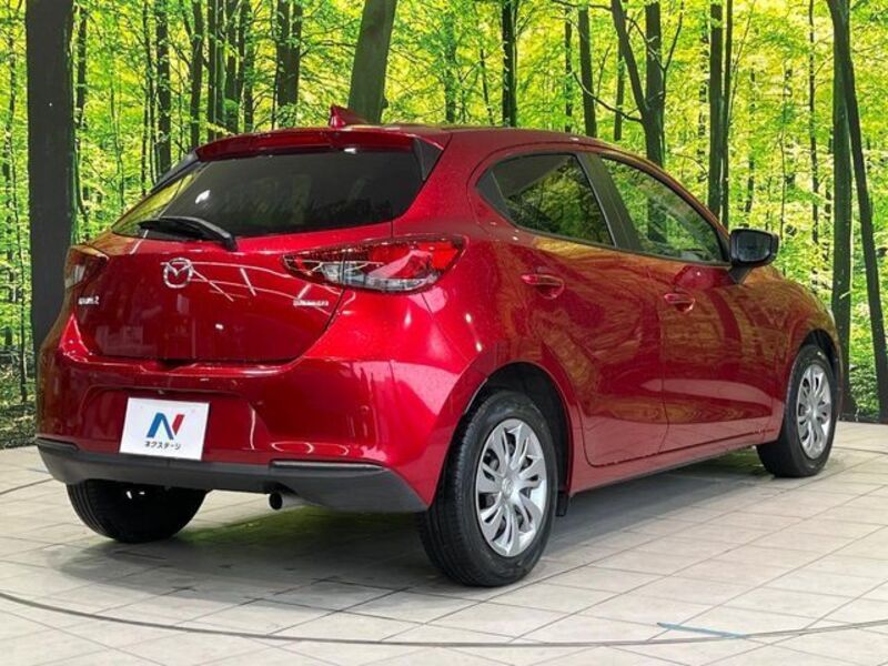 MAZDA2