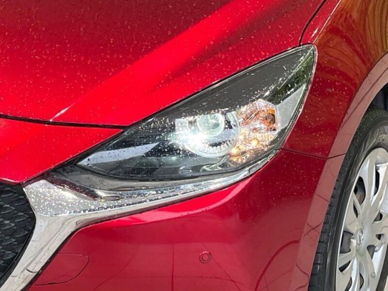 MAZDA2