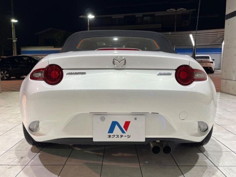 ROADSTER