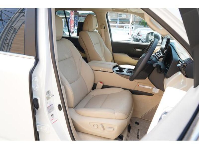 LAND CRUISER