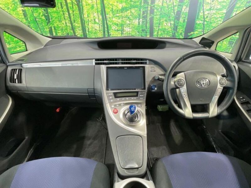 PRIUS PHV