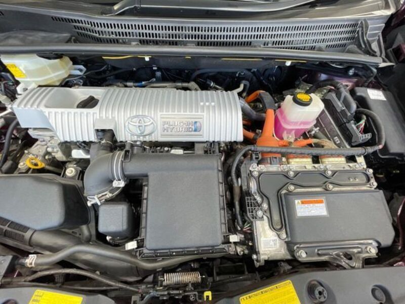 PRIUS PHV