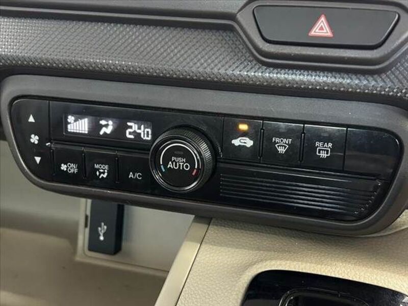 N BOX