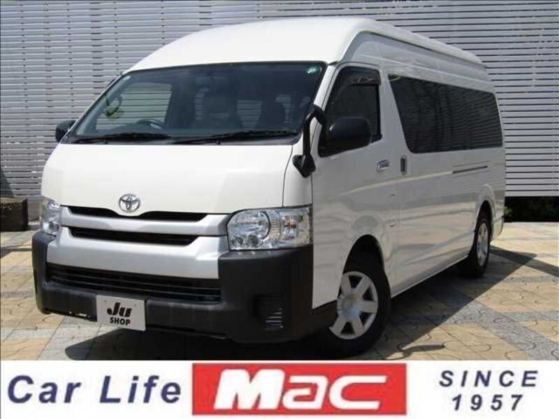 TOYOTA HIACE COMMUTER