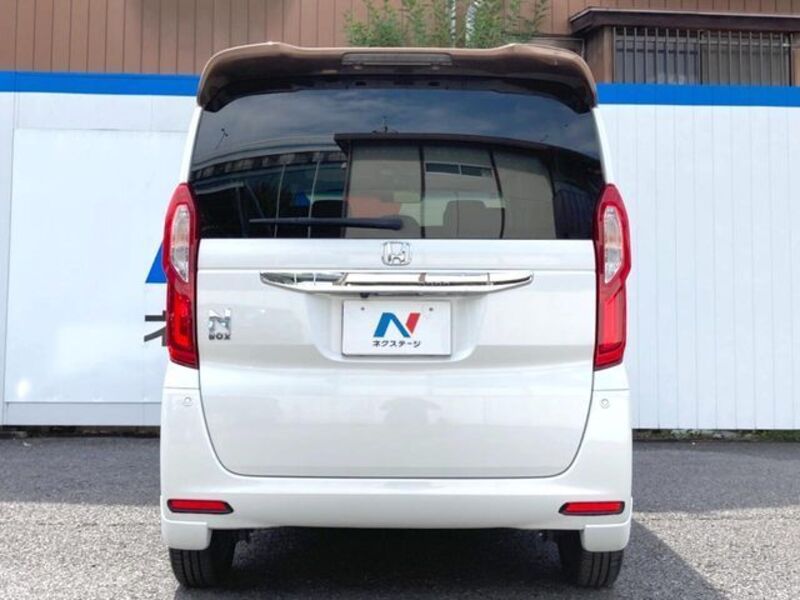N BOX