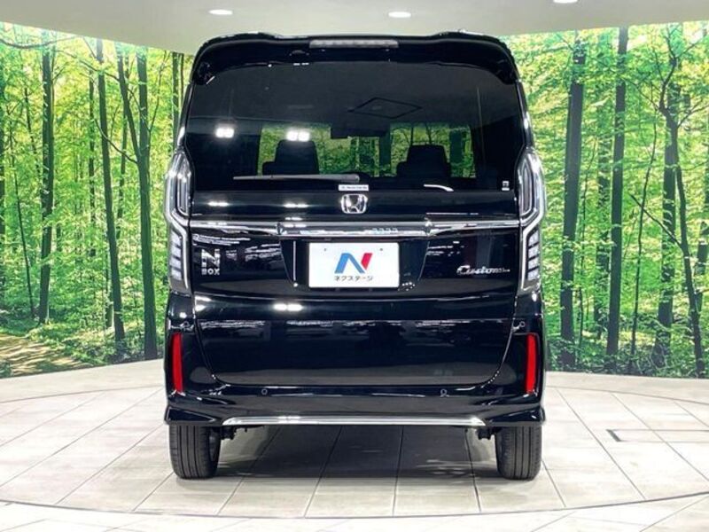 N BOX CUSTOM