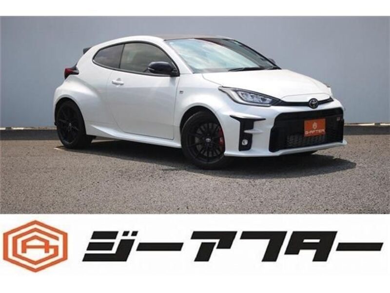 GR YARIS-0