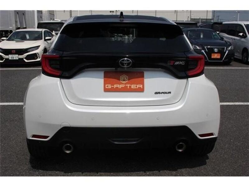 GR YARIS
