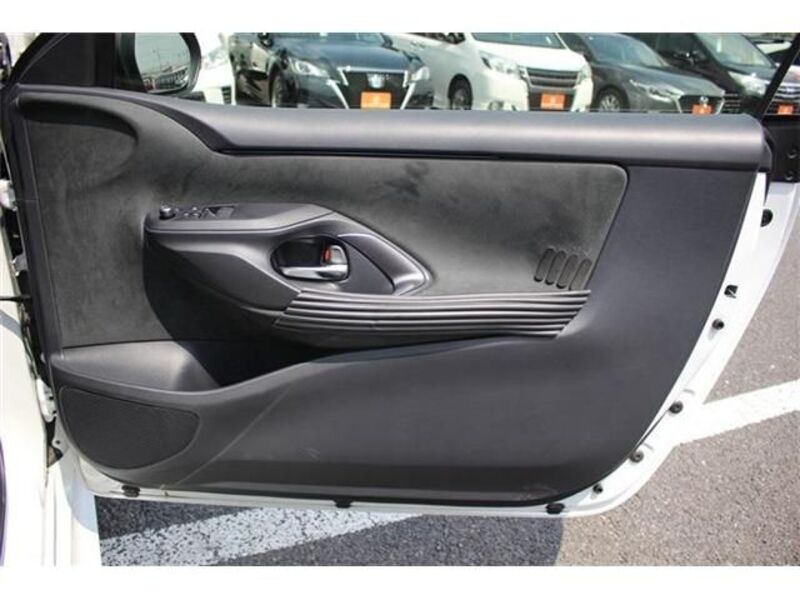 GR YARIS