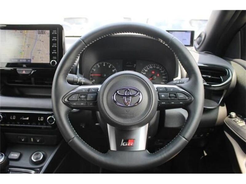 GR YARIS