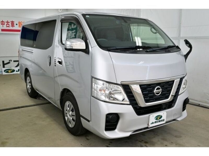 NV350 CARAVAN-0