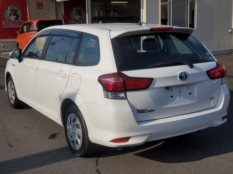 COROLLA FIELDER