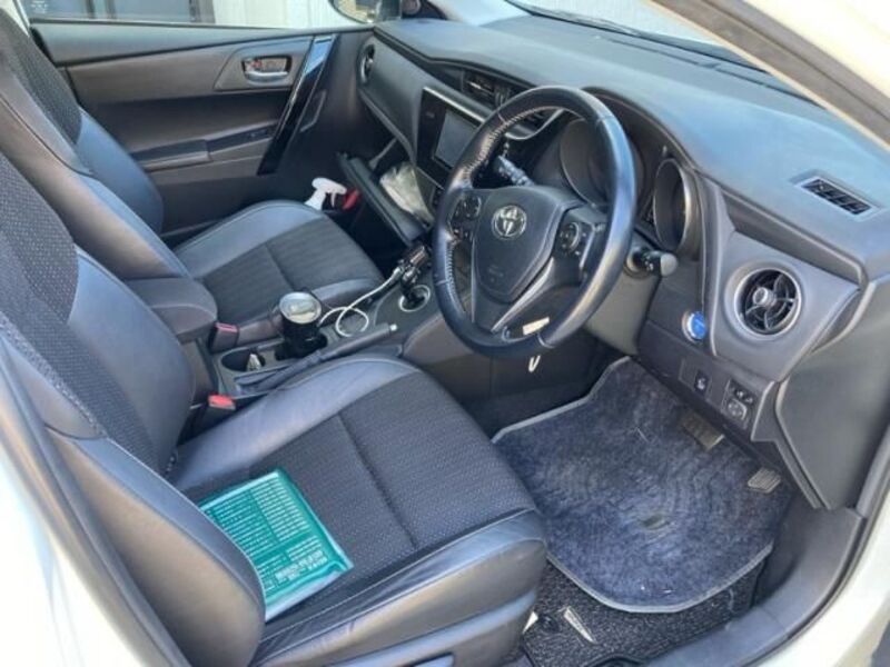 AURIS HYBRID
