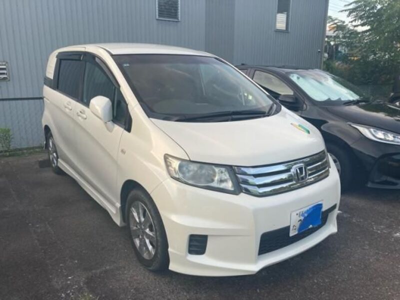 HONDA FREED SPIKE