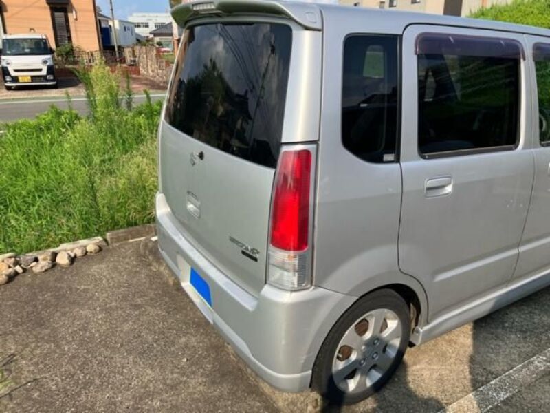WAGON R