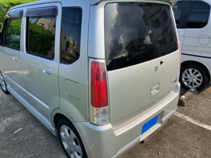 WAGON R