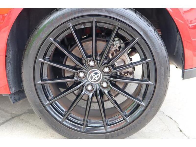GR YARIS