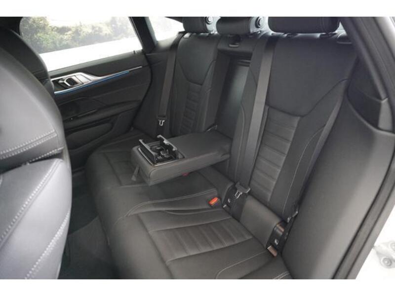 4 SERIES