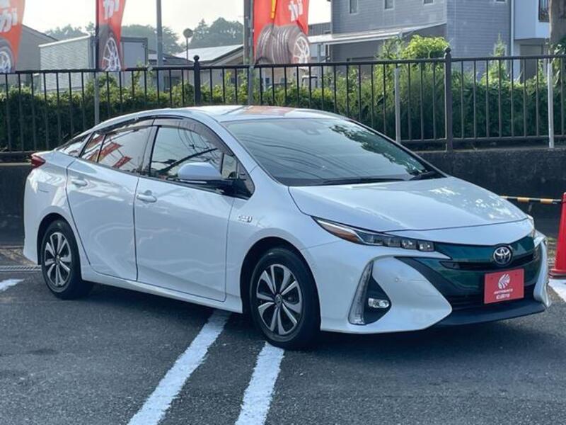 PRIUS PHV