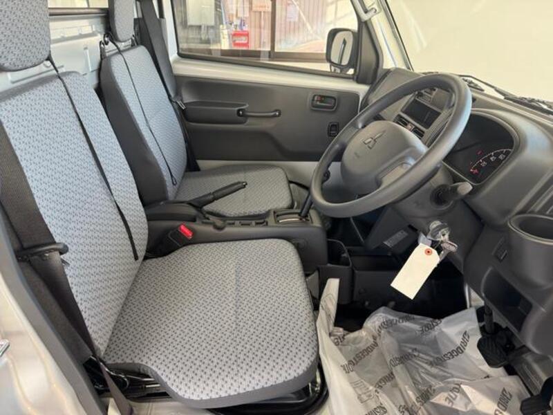 MINICAB TRUCK