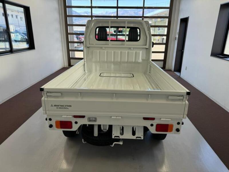 MINICAB TRUCK