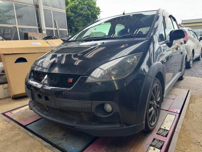 MITSUBISHI COLT