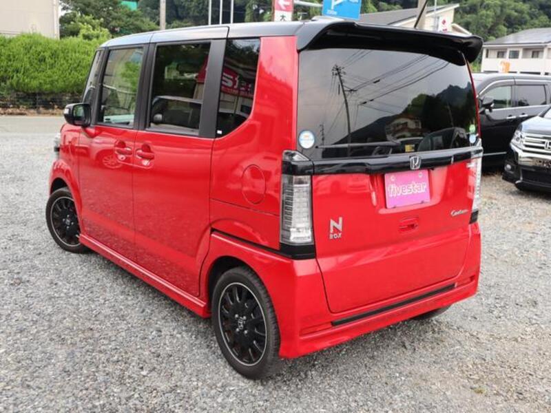 N BOX CUSTOM