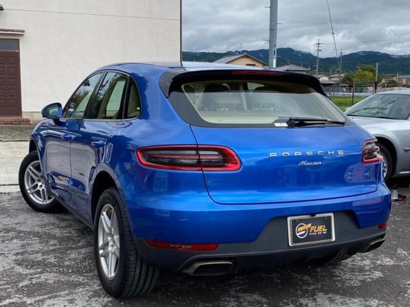 MACAN